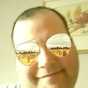 Meet your Posher, Dean